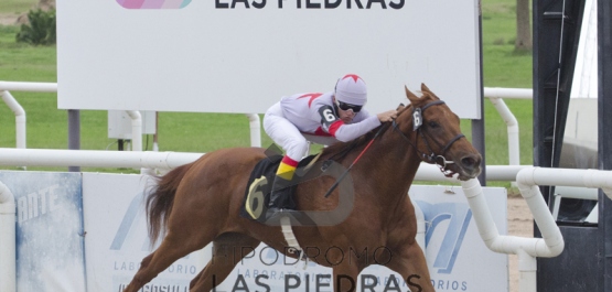 Lunes 18 de Abril de 2016 - Hipódromo Las Piedras