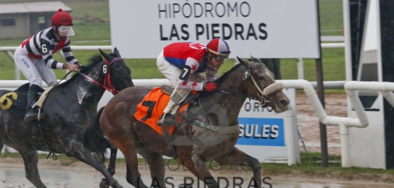 Viernes 25 de agosto de 2017 - Hipódromo Las Piedras