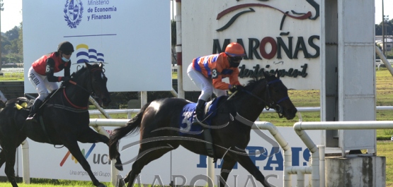 Domingo 2 de mayo de 2021 - Hipódromo Nacional de Maroñas