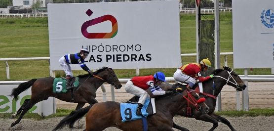 CLÁSICO ANIVERSARIO HIPÓDROMO LAS PIEDRAS