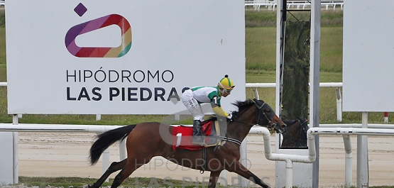 Viernes 12 de abril de 2024 - Hipódromo Las Piedras