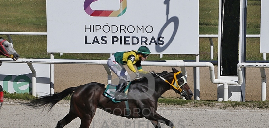 Viernes 3 de mayo de 2024 - Hipódromo Las Piedras