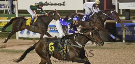 Hipódromo Nacional de Maroñas - Viernes 5 de Junio de 2015